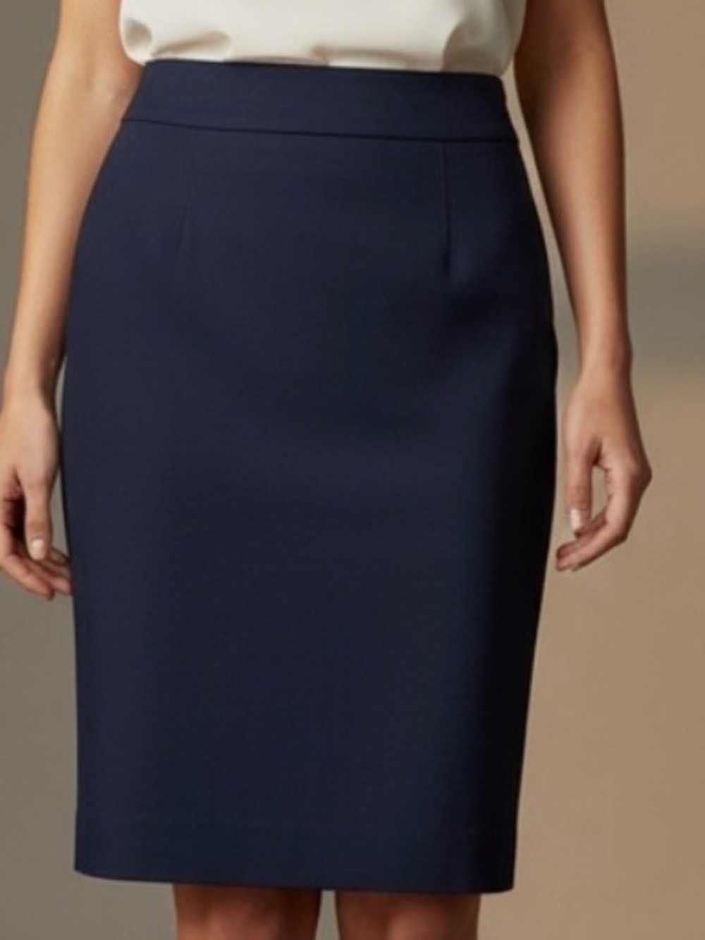 Banana Republic Sloan pencil skirt twill back zip two back pockets navy size 10